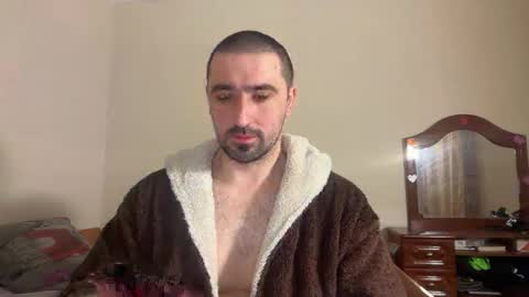 Snapshot of hard_to_obey chatting on 02-20-26, 05:57 Vadim online show from 02-20-26, 05:57