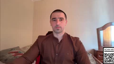 Snapshot of hard_to_obey chatting on 03-01-26, 01:35 Vadim online show from 03-01-26, 01:35