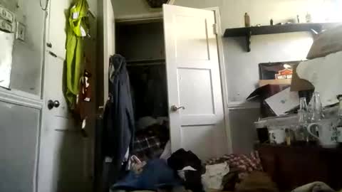 Snapshot of hardalt chatting on 10-25-25, 08:36 hardalt online show from 10-25-25, 08:36