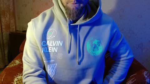 Valentino Hard online show from 12-19-24, 03:18