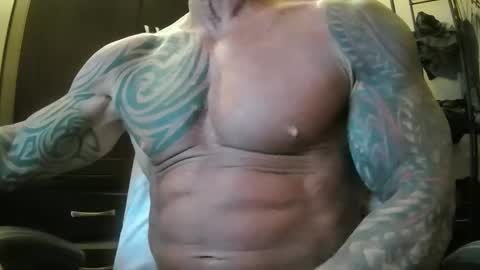 Snapshot of hardbody205a chatting on 02-19-25, 01:40 hardbody205a online show from 02-19-25, 01:40