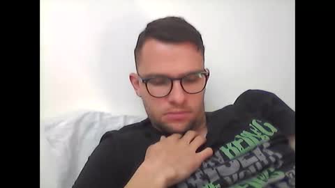 hardboylovemilfmoom online show from 04-06-26, 12:06