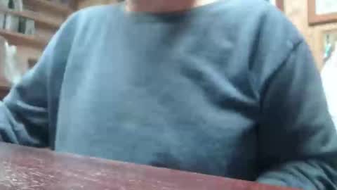 Snapshot of hardbuns chatting on 11-26-25, 06:31 Brad online show from 11-26-25, 06:31