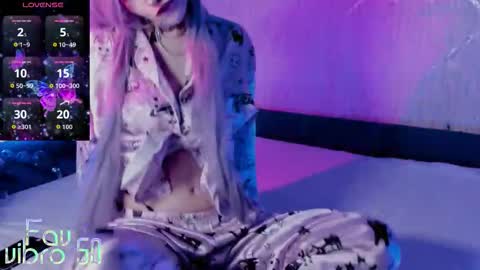 Mia online show from 11-08-25, 09:57