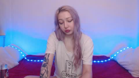 Snapshot of hardcore_x chatting on 11-20-25, 11:04 Emily online show from 11-20-25, 11:04