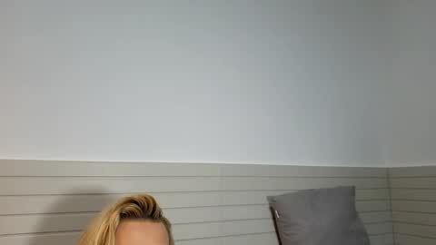 Snapshot of hardcoreslutxx chatting on 05-23-26, 11:31 hardcoreslutxx online show from 05-23-26, 11:31