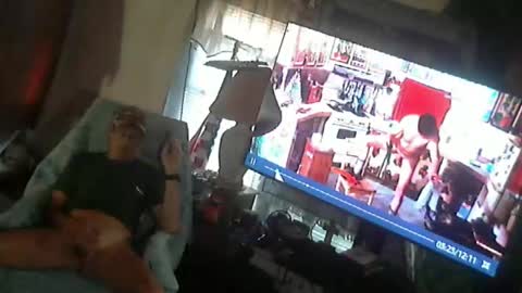 Snapshot of hardinhand44 chatting on 10-19-25, 08:09 john nobles online show from 10-19-25, 08:09