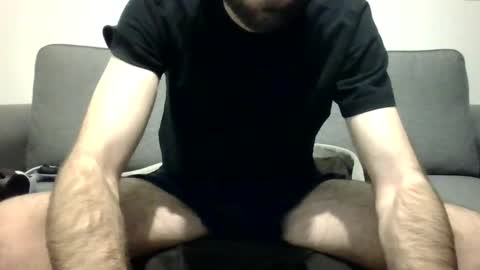 Mika online show from 03-04-25, 11:43