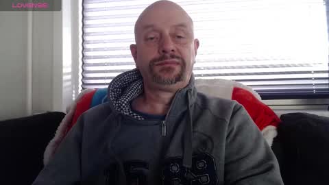 MrLazy online show from 01-04-25, 12:49