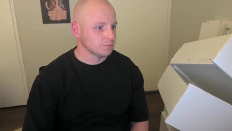 Stand Lee online show from 03-25-26, 07:36