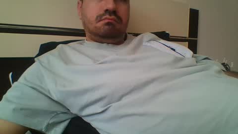 Snapshot of hardplay4114 chatting on 05-13-26, 01:52 SIR HARD online show from 05-13-26, 01:52