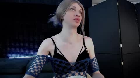 Snapshot of hardy_green chatting on 11-03-25, 03:30 Miss Hardy online show from 11-03-25, 03:30