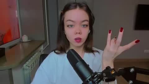 Miss Hari online show from 02-16-25, 07:37