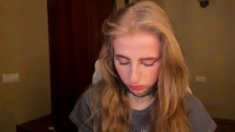 Julia online show from 11-07-25, 05:51