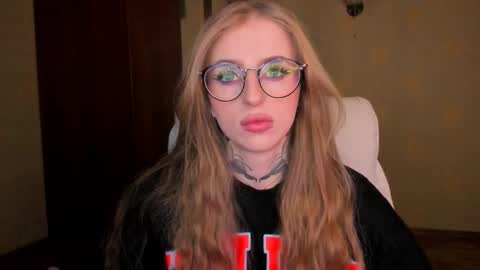 Julia online show from 12-22-25, 05:26