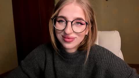 Julia online show from 02-26-26, 05:06