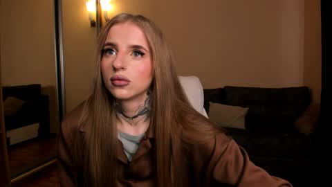 Julia online show from 04-07-26, 05:08