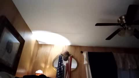 harleyfox2 online show from 11-28-25, 01:25