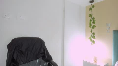 harleyqueen_robbie online show from 06-01-26, 07:48