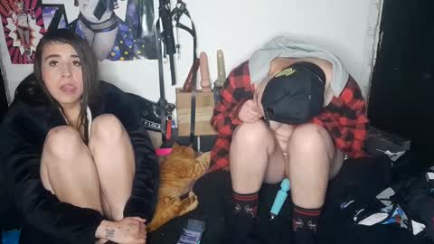 Snapshot of harly_jocker chatting on 12-12-24, 12:48 online show from 12-12-24, 12:48