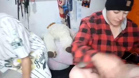 Snapshot of harly_jocker chatting on 02-12-25, 10:48 online show from 02-12-25, 10:48