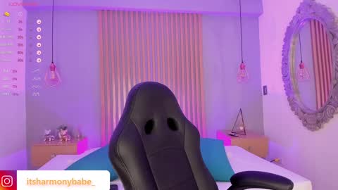 Snapshot of harmonybabe_ chatting on 01-05-25, 03:11 Harmony online show from 01-05-25, 03:11