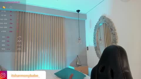 Snapshot of harmonybabe_ chatting on 01-24-25, 01:35 Harmony online show from 01-24-25, 01:35