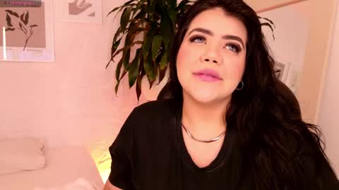 Snapshot of harmonybabe_ chatting on 10-02-25, 01:29 Harmony online show from 10-02-25, 01:29