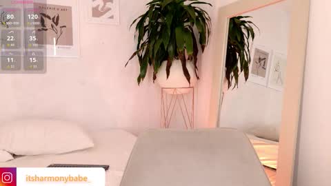 Snapshot of harmonybabe_ chatting on 10-17-25, 11:57 Harmony online show from 10-17-25, 11:57