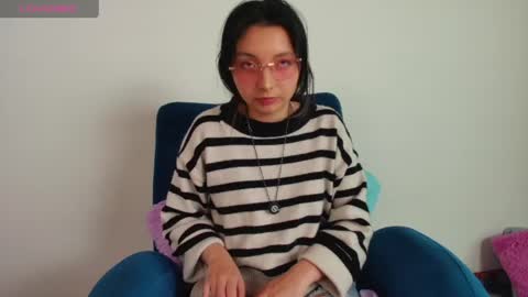 Snapshot of harmonys_couple_ chatting on 05-29-26, 09:35 Harmonys World online show from 05-29-26, 09:35