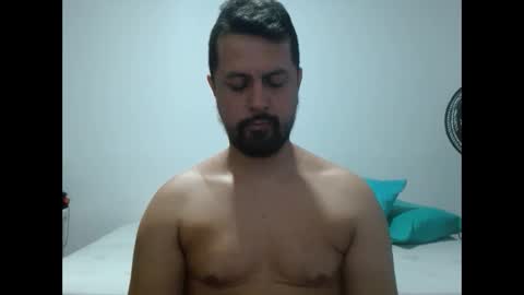 Snapshot of harry_goldenmillerx10fun chatting on 11-18-25, 10:25 Harry online show from 11-18-25, 10:25