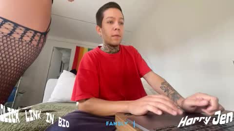 Snapshot of harry_jen chatting on 10-26-25, 08:53 TAP HERE choise Harry tattoo on chest Jen curls hair online show from 10-26-25, 08:53