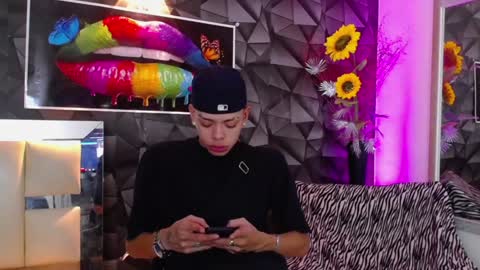 Harry online show from 01-18-25, 05:41