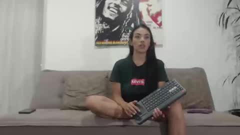 Snapshot of harrycum4you chatting on 05-07-26, 03:12 hannaandharri online show from 05-07-26, 03:12