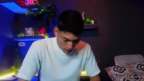 Snapshot of harrydavidsonx chatting on 02-24-26, 04:05 ... online show from 02-24-26, 04:05