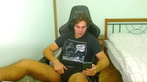 Snapshot of harryking1 chatting on 10-13-25, 05:02 harryking1 online show from 10-13-25, 05:02