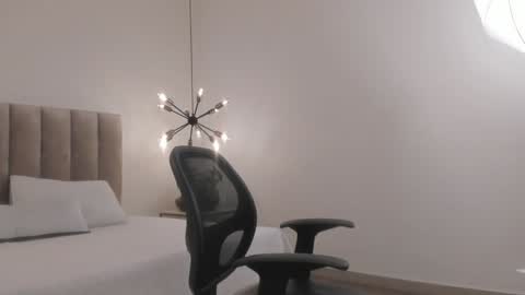 Harry Jones online show from 01-26-25, 05:55