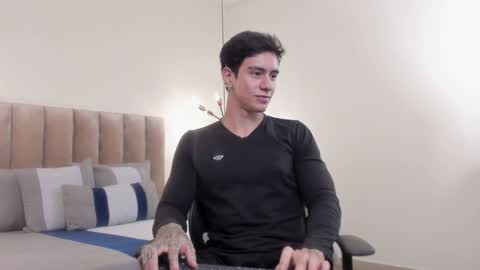 Harry Jones online show from 01-28-25, 06:07