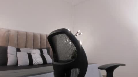 Harry Jones online show from 02-22-25, 05:57