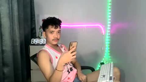 Snapshot of hart_well69 chatting on 03-08-25, 07:16 Michael18 online show from 03-08-25, 07:16