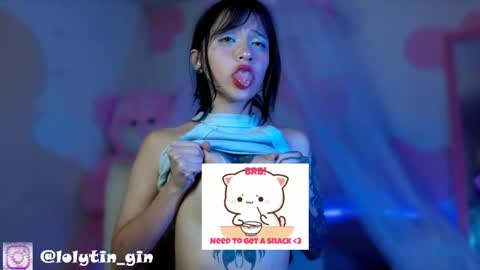 Im Emily and I could be the love of your life    online show from 04-18-26, 12:25