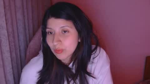 Snapshot of hasley_bbylee chatting on 05-20-26, 06:41 lady online show from 05-20-26, 06:41