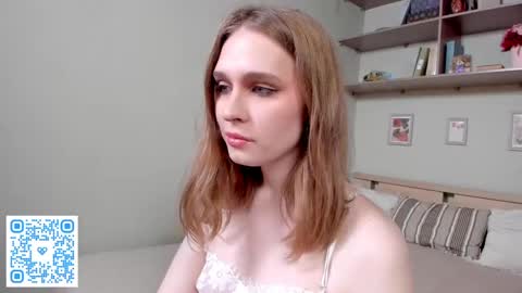 Snapshot of havagooday chatting on 05-15-26, 02:13 Mia online show from 05-15-26, 02:13
