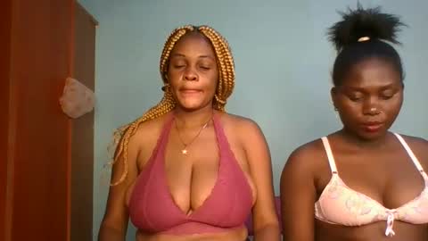 Snapshot of havanna_p chatting on 02-19-25, 07:38 Havanna online show from 02-19-25, 07:38