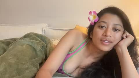 Snapshot of hawaiigirl_ chatting on 11-25-25, 01:49 hawaiigirl_ online show from 11-25-25, 01:49