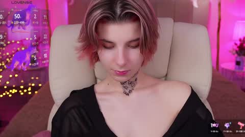 haylaamber online show from 12-19-24, 05:50