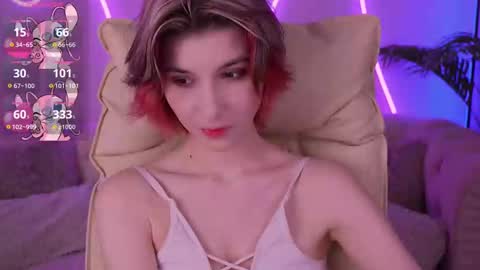 haylaamber online show from 03-04-25, 08:16