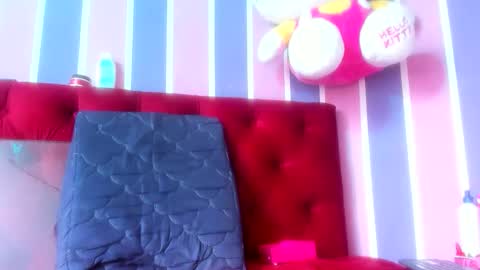 hayley miller online show from 12-16-25, 04:45