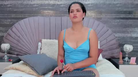 Hayli  online show from 05-09-26, 01:05