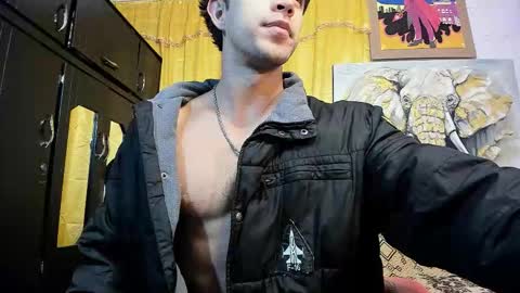 Snapshot of hazbinstudio chatting on 01-12-26, 01:44 hazbinstudio online show from 01-12-26, 01:44